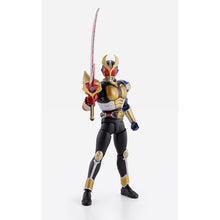 Cargar imagen en el visor de la galería, 新箱識 🌟4月新貨🌟 Bandai 全新 行版 港版 SHOP限定 SHF 幪面超人 KAMEN RIDER AGITO TRINITY FORM 亞極陀
