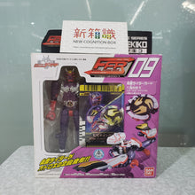 Load image into Gallery viewer, New box information🌟New arrivals in September🌟 ❗Already opened❗ Ready stock Japanese version BANDAI Kamen Rider DECADE dcd Super Transformation FINAL FORM RIDE SERIES FFR 09 HIBIKIONGEKIKO Hibiki Transformation Sound Drum Heisei
