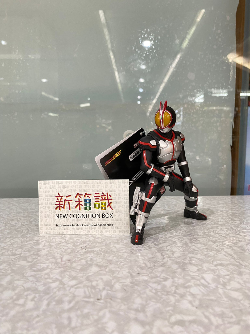 New box information 🌟 New arrivals in November 🌟 Ready-made version of Bandai Kamen Rider Faiz Kamen Rider statue soft rubber SOFVI 555