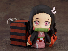 Cargar imagen en el visor de la galería, 新箱識 ❗特價❗ 現貨 日版 土人 黏土人 1194 Nezuko Kamado Good Smile Company 鬼滅之刃 鬼滅 禰豆子 彌豆子 禰逗子 彌逗子 灶門 木箱 GSC GS 遊郭 Q版 可動
